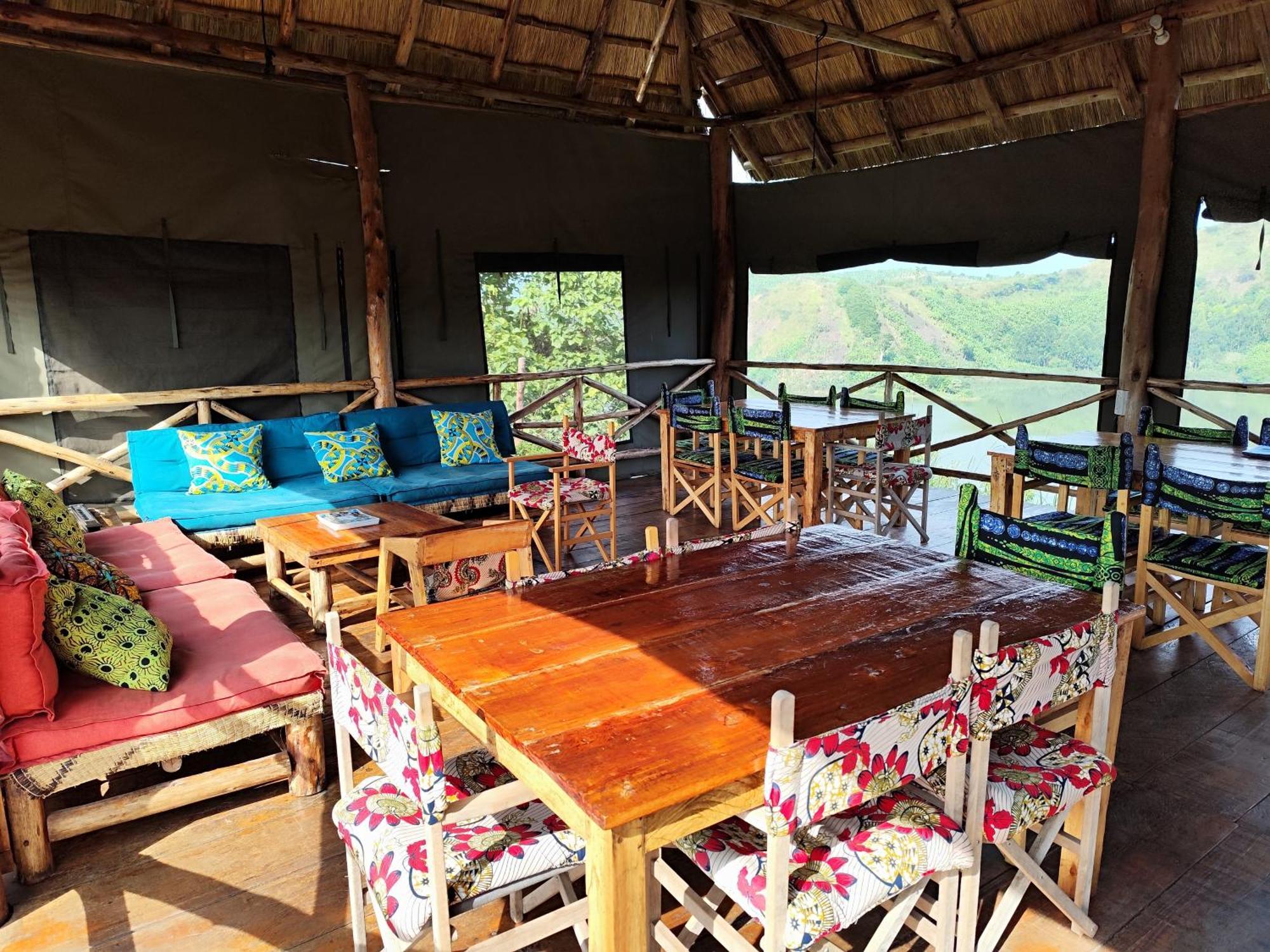 Mwamba Kelele Lodge Fort Portal Exterior foto